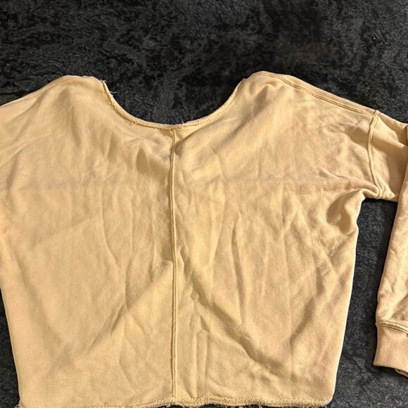 Abercrombie & Fitch yellow Boat Neck long  Sleeve Sweatshirt - Picture 1 of 4